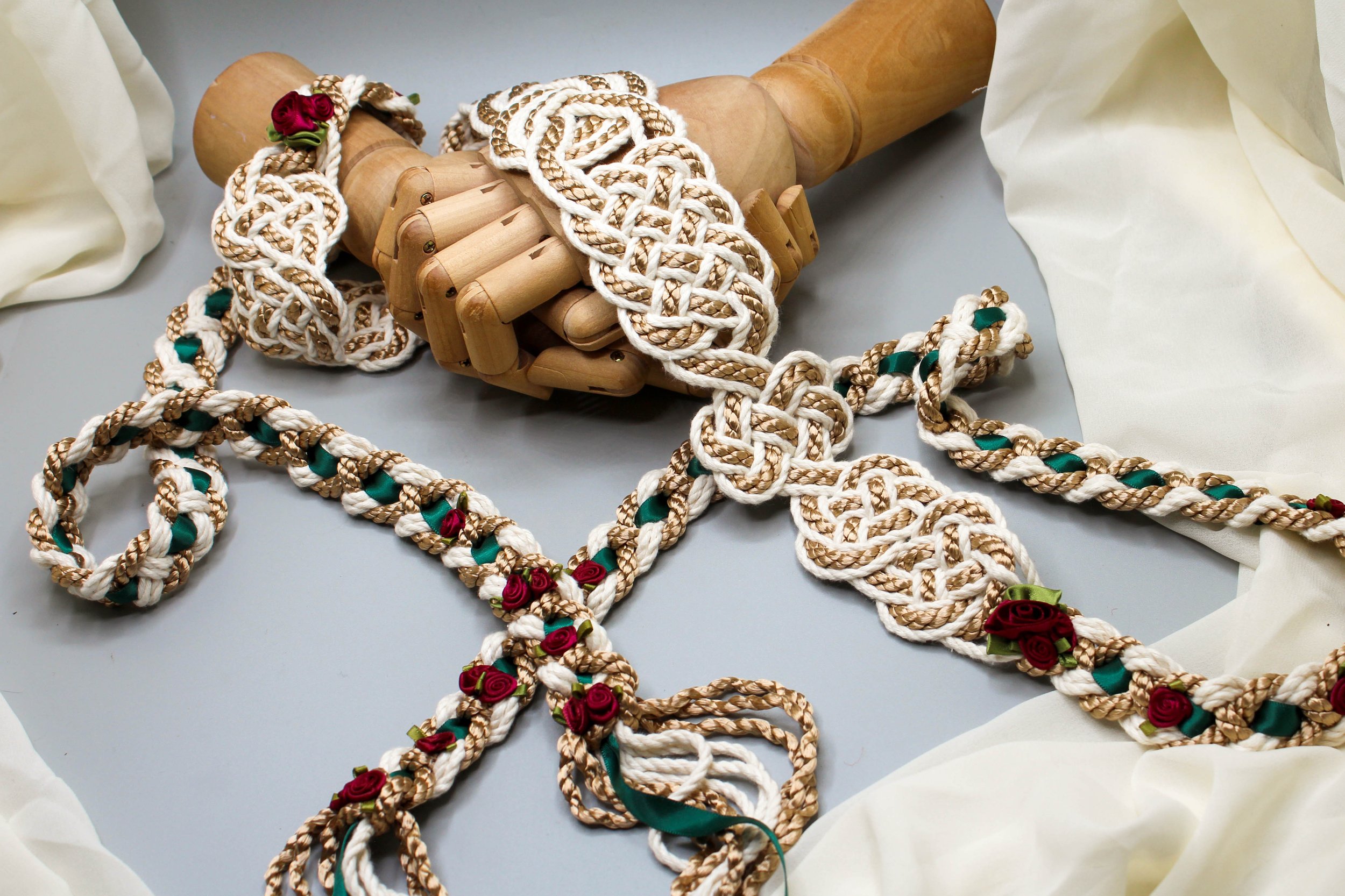 Meaning and symbolism of handfasting knots — Ceotha - handfasting Cords
